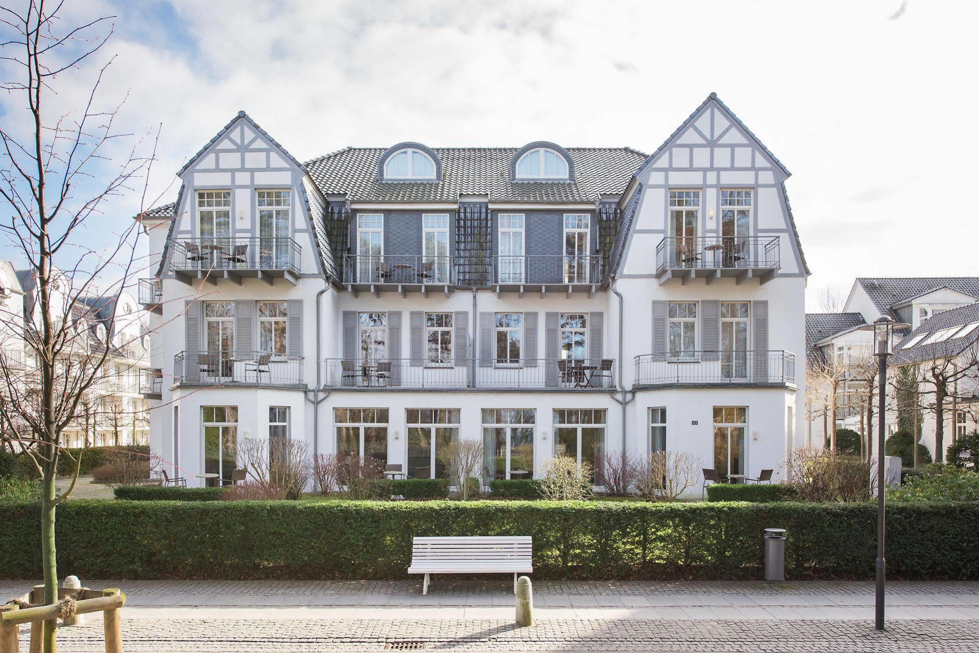 Aparthotel Villa am Konzertgarten Ostseebad Kühlungsborn Esterno foto