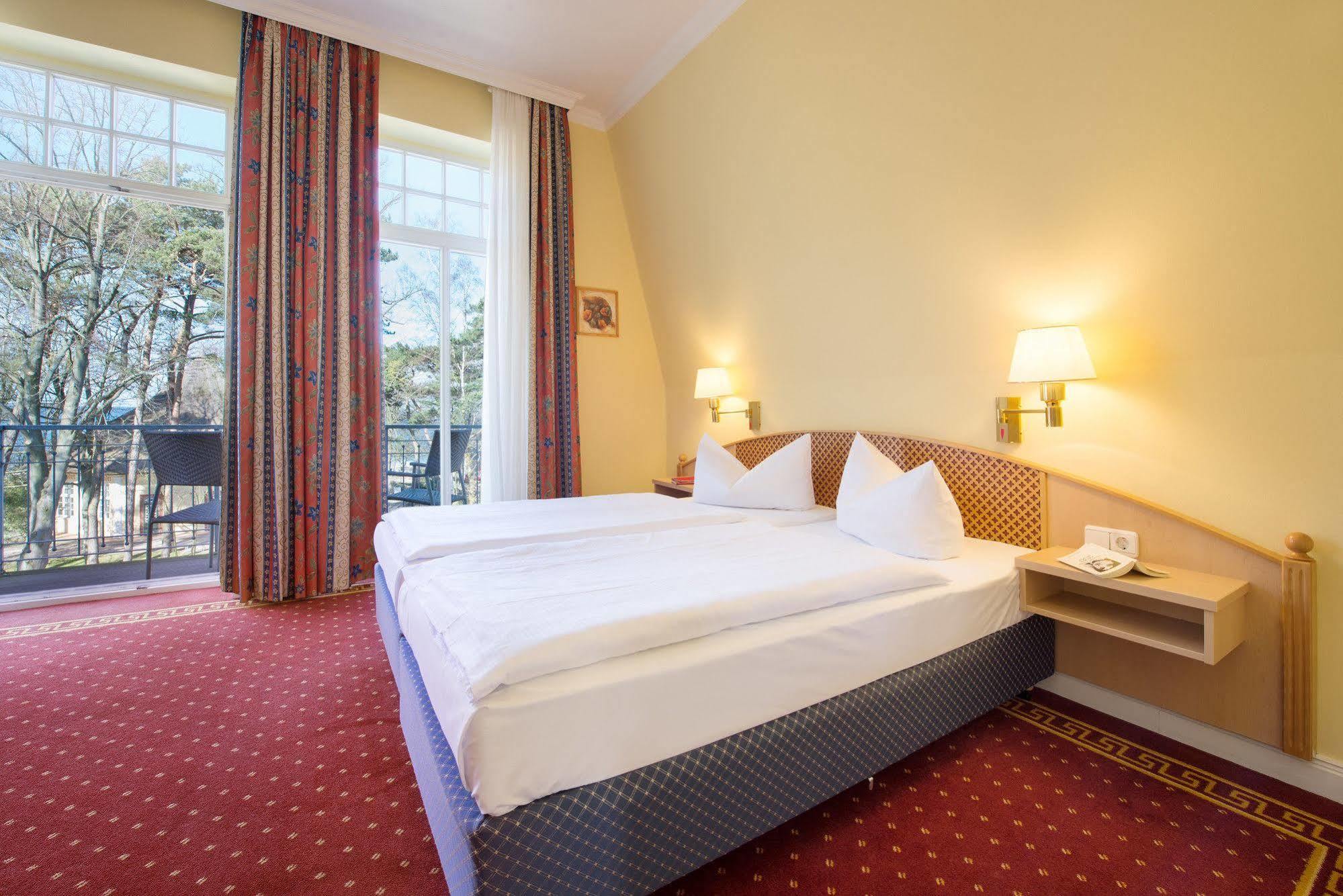 Aparthotel Villa am Konzertgarten Ostseebad Kühlungsborn Esterno foto