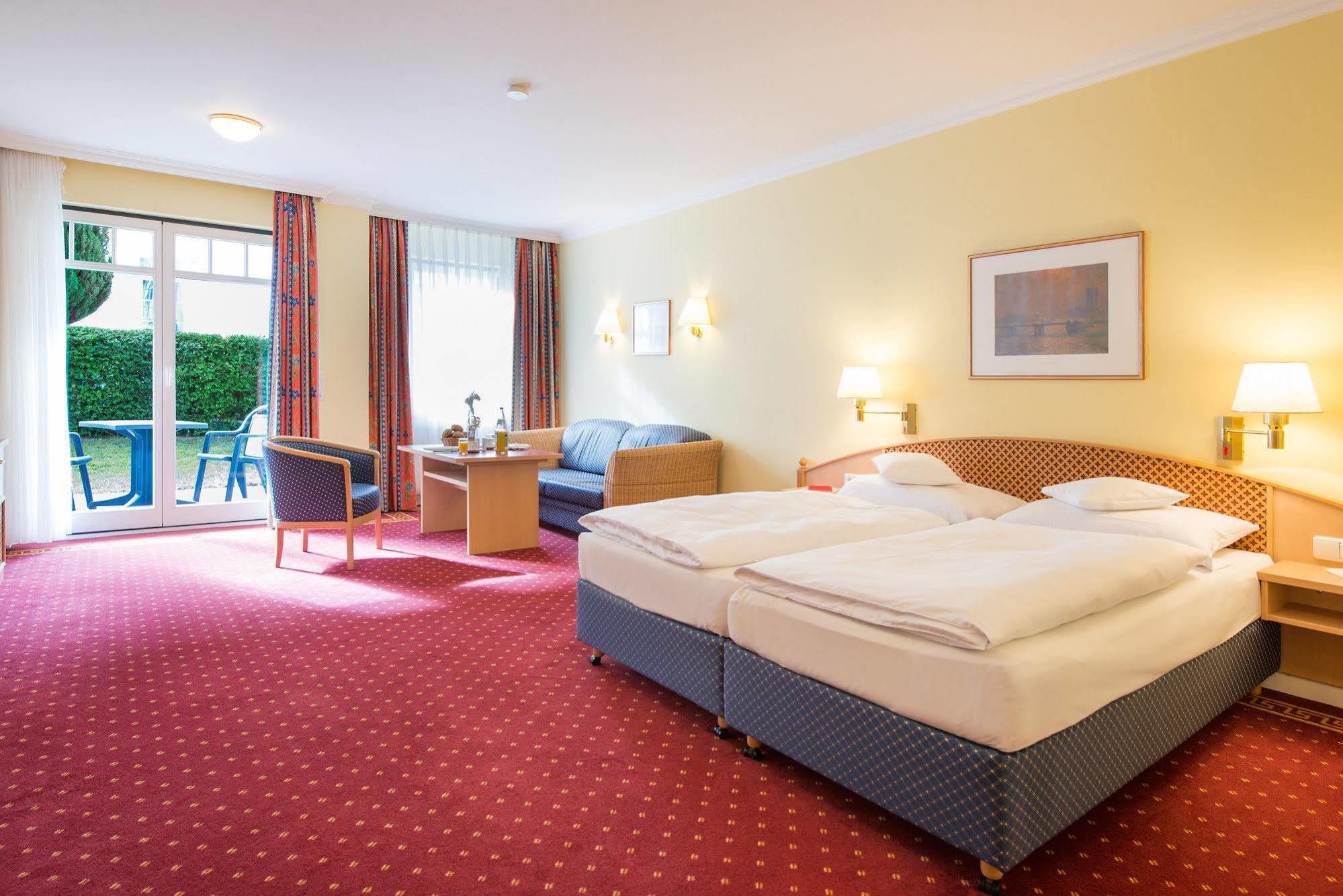 Aparthotel Villa am Konzertgarten Ostseebad Kühlungsborn Esterno foto
