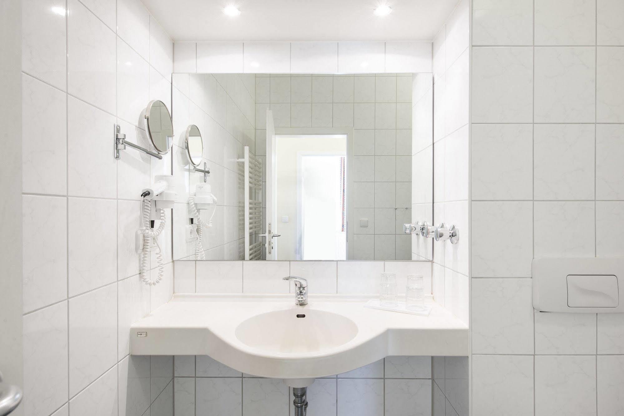 Aparthotel Villa am Konzertgarten Ostseebad Kühlungsborn Esterno foto