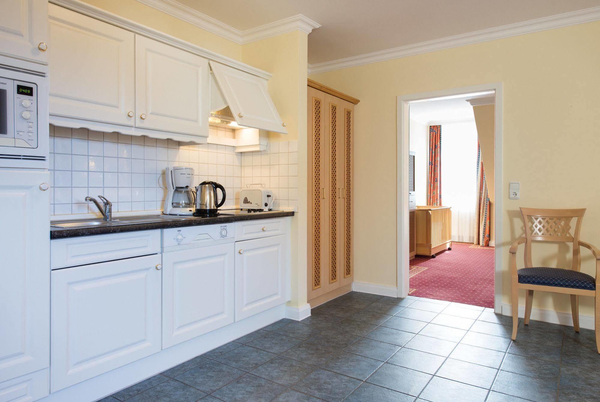 Aparthotel Villa am Konzertgarten Ostseebad Kühlungsborn Esterno foto