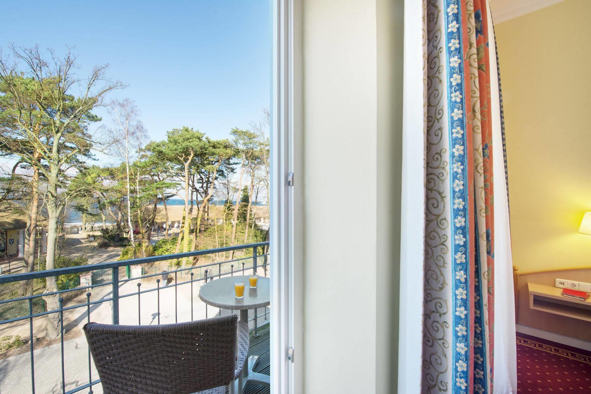 Aparthotel Villa am Konzertgarten Ostseebad Kühlungsborn Esterno foto