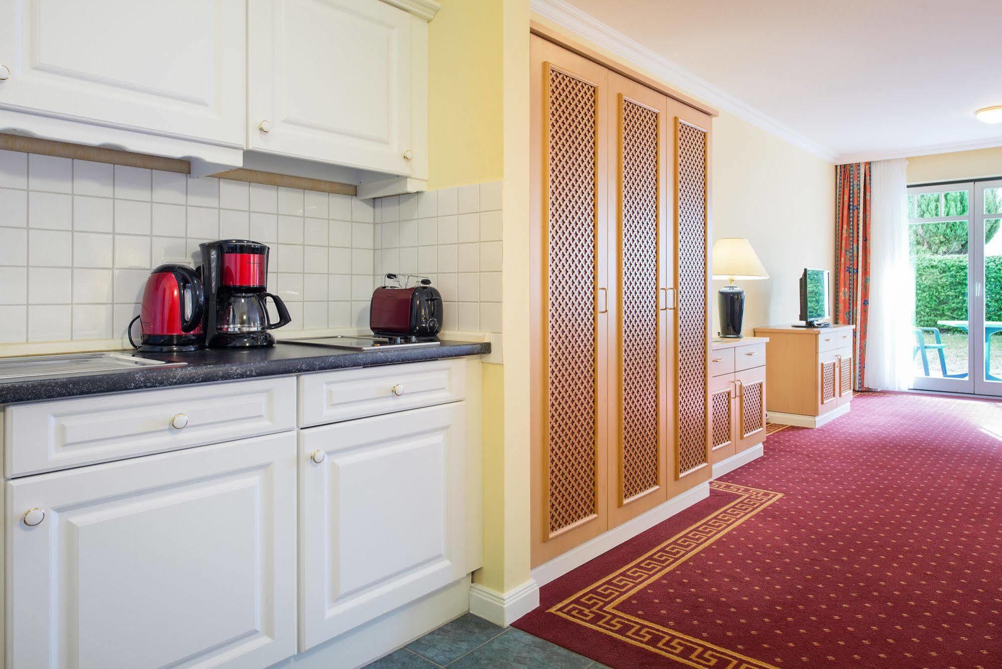 Aparthotel Villa am Konzertgarten Ostseebad Kühlungsborn Esterno foto