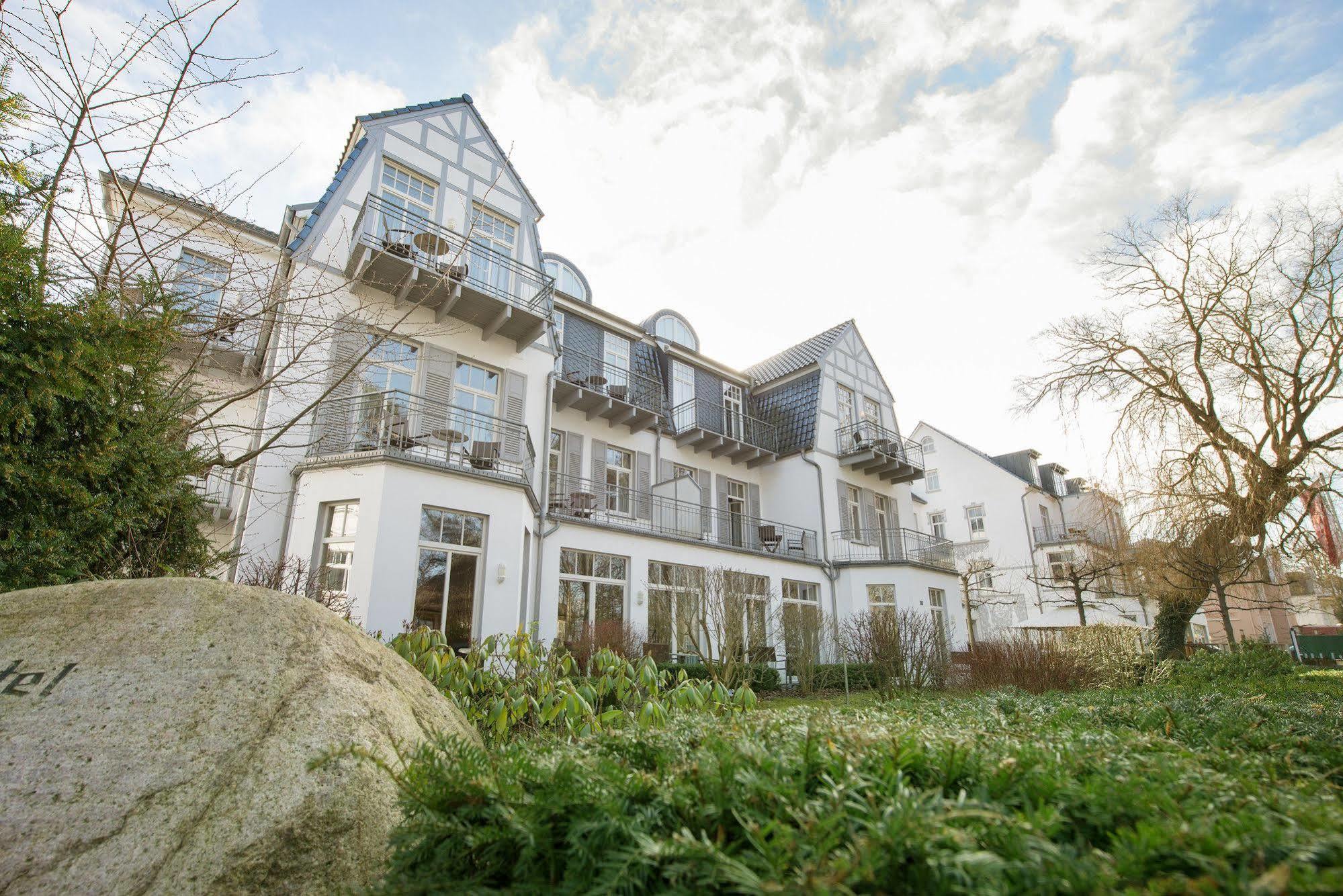 Aparthotel Villa am Konzertgarten Ostseebad Kühlungsborn Esterno foto