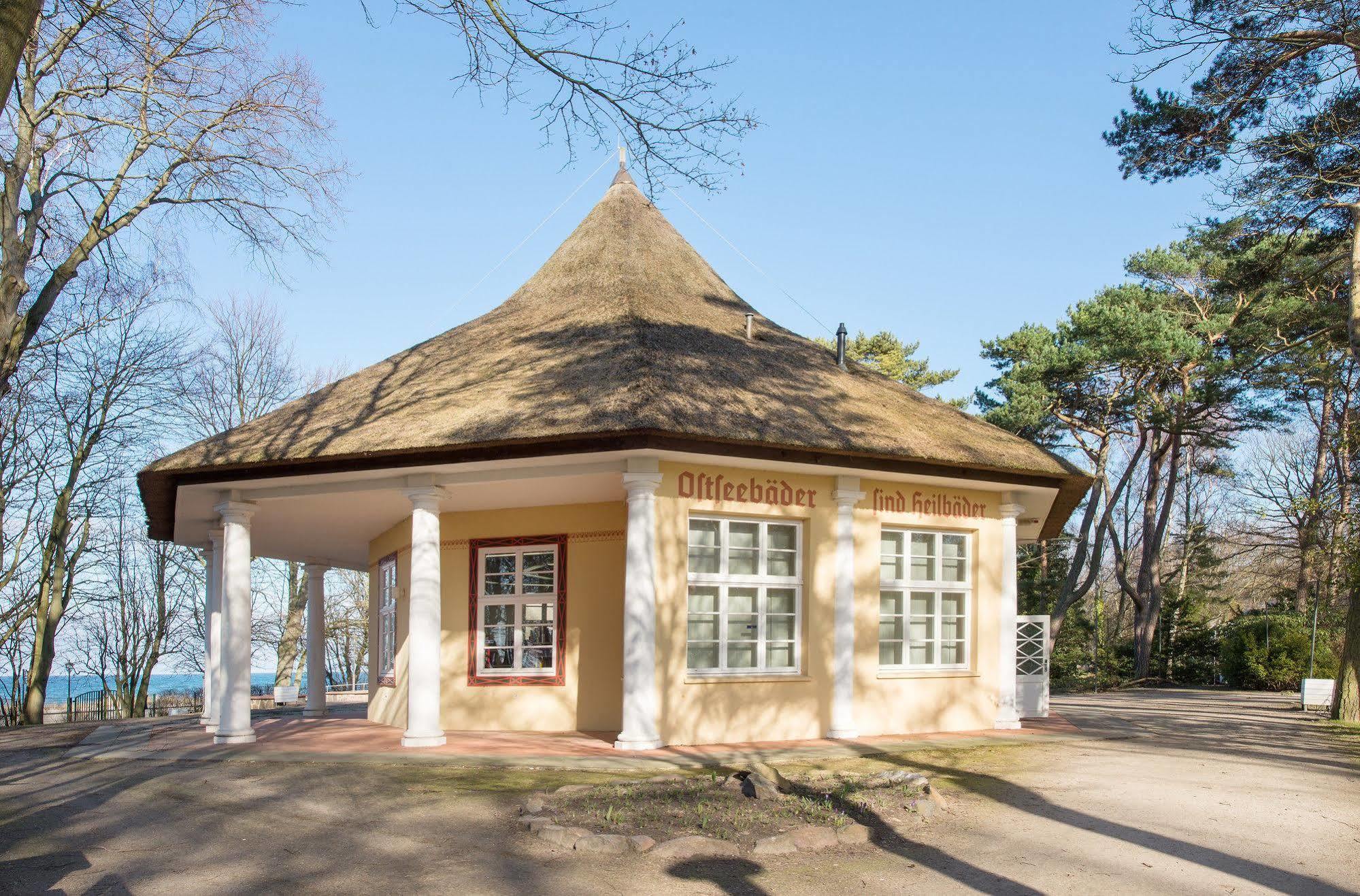 Aparthotel Villa am Konzertgarten Ostseebad Kühlungsborn Esterno foto